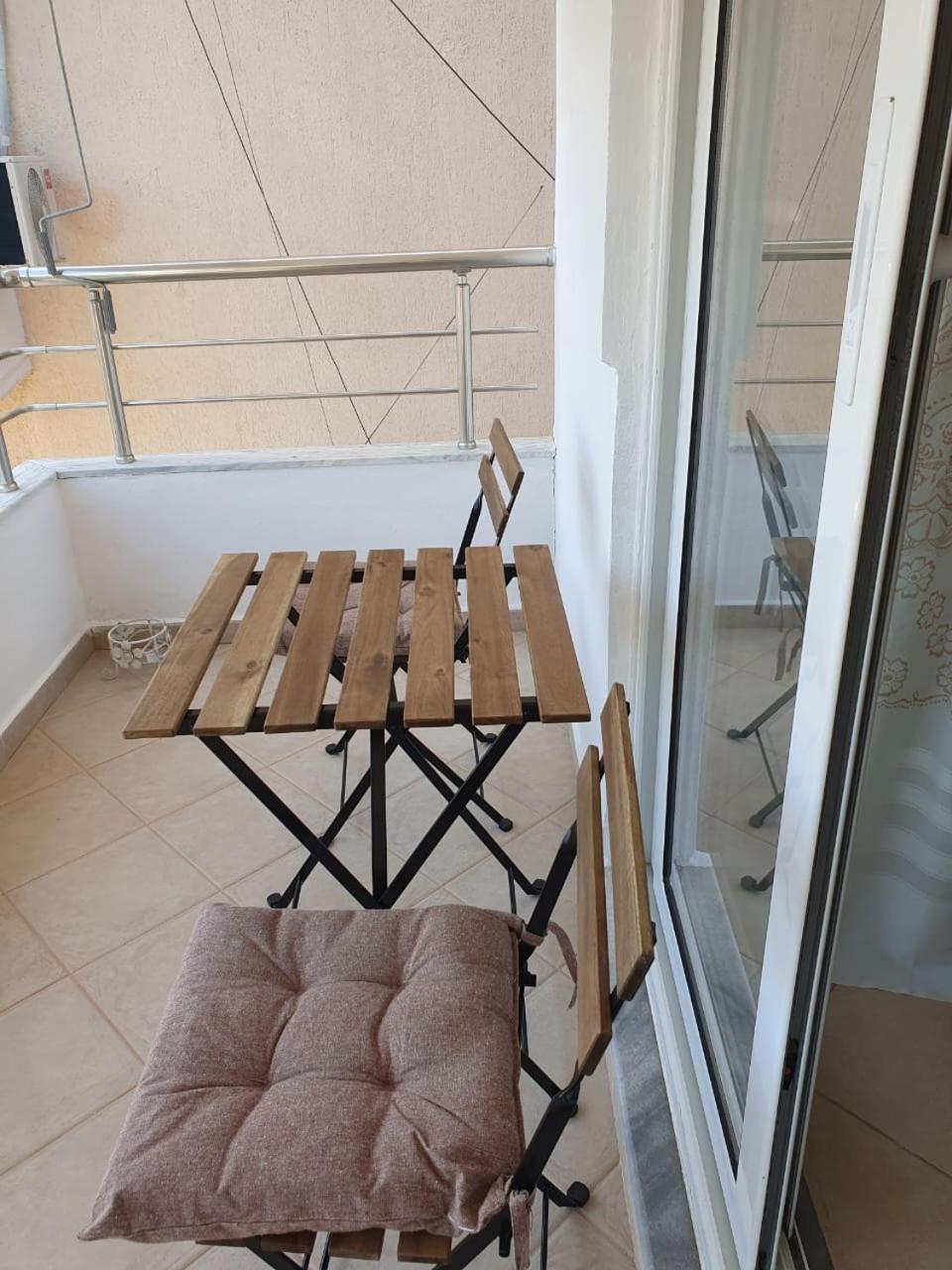 Mona'S Apartments Sarande Room photo
